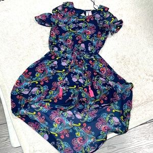 Kids wear size 8 , beautiful dress ,inside shorts .